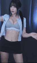 풀어헤친 교복 입은 하루짱 회색 CK 가슴골 엉벅지